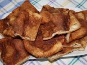 Fantastický křupavý, sladký skořicový koláč máte hotový za 20 minut. Všechny ingredience máte doma