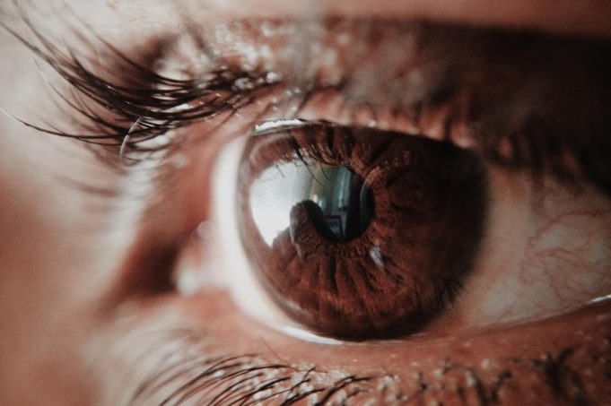 pessoas-com-olhos-castanhos-sao-os-seres-mais-interessantes-que-podes-encontrar