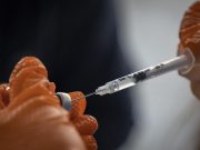 Nová vakcína na obzoru: Byla schválena první vakcína na bázi DNA na světě